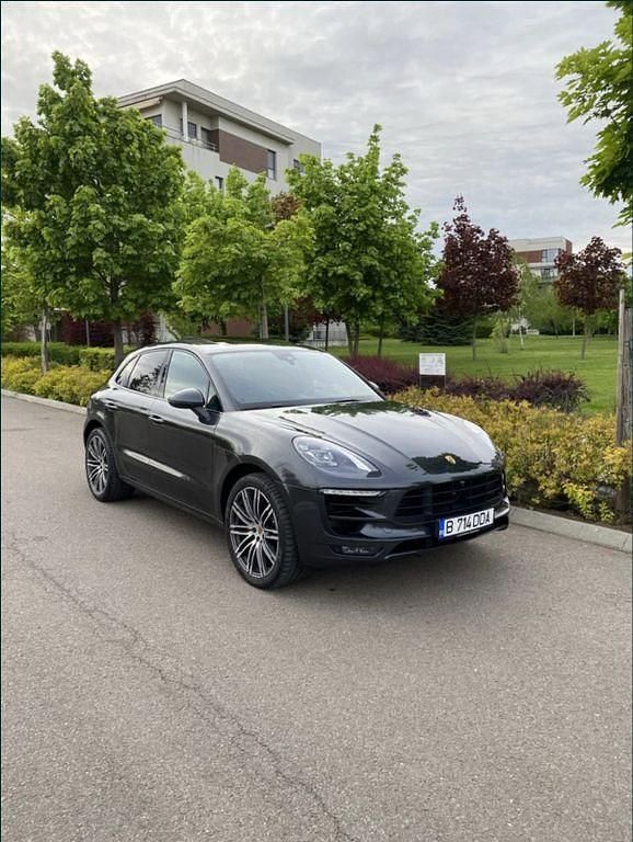 Grau Gebraucht 2016 Porsche Macan GTS SUV | 33.000 € (Fairer Preis) - Bild 1/4