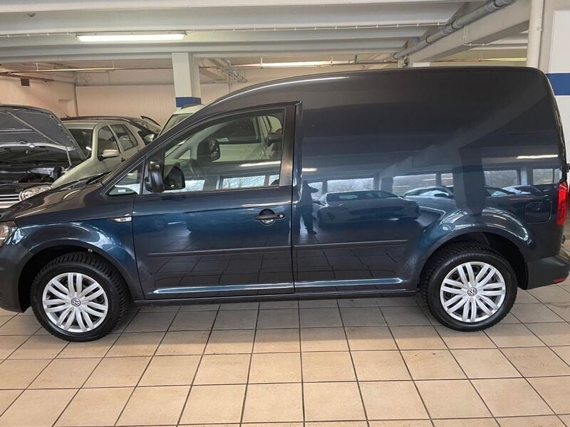 Gebraucht VW Caddy 140 PS (102 kW) 2015 Starlight blue metallic Van / Kleinbus