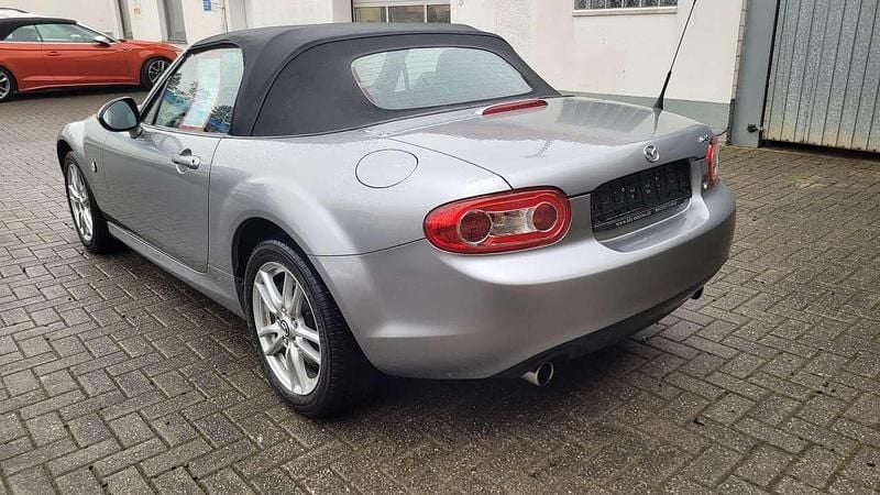 Gebraucht Mazda MX5 Center-Line 126 PS (92 kW) 2013 Plutossilber metallic Cabrio