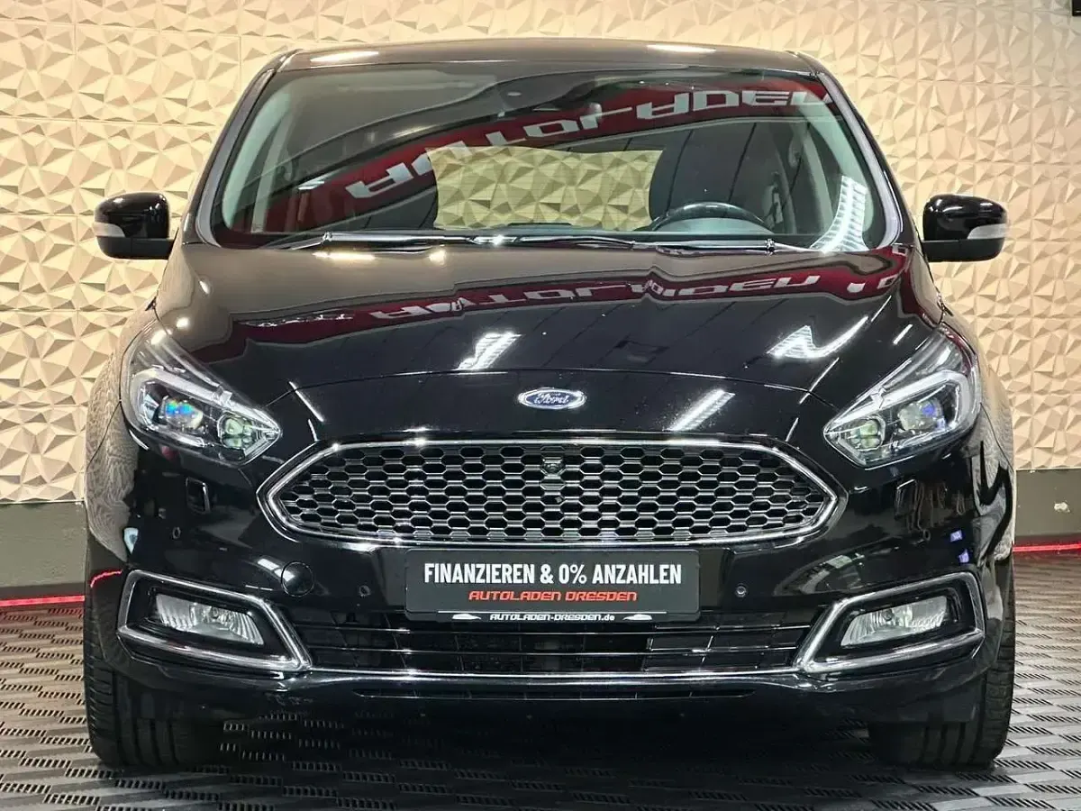 Gebraucht Ford S-MAX Vignale 241 PS (177 kW) 2018 Schwarz Van / Kleinbus
