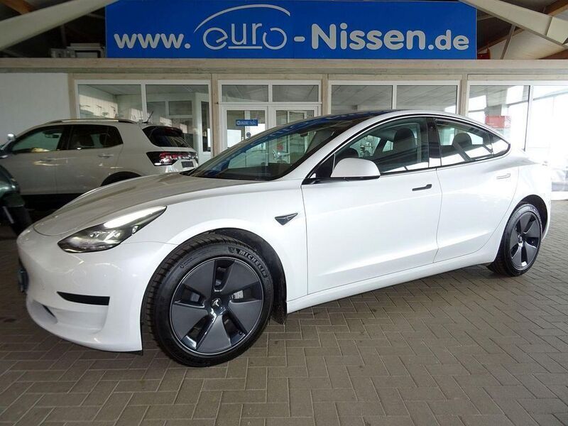 Gebraucht Tesla Model 3 RWD 208 kW (283 PS) 2022 Weiß Limousine
