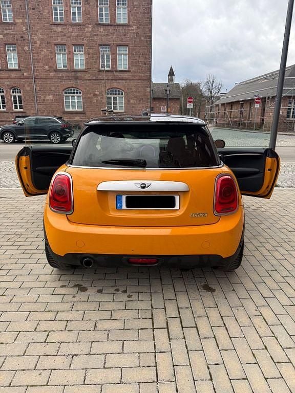 Gebraucht Mini Cooper 135 PS (99 kW) 2014 Orange Kleinwagen