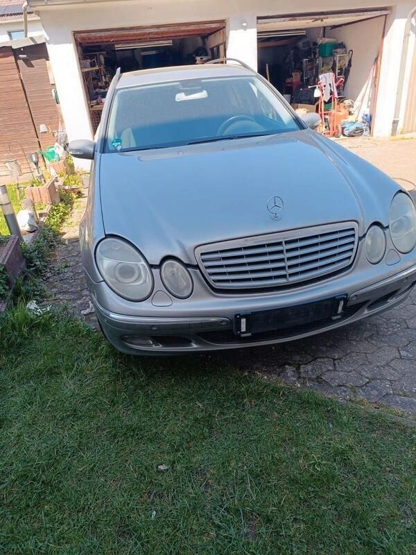 Grau Gebraucht 2004 Mercedes E320 Elegance Kombi | 2.850 € (Fairer Preis) - Bild 1/4