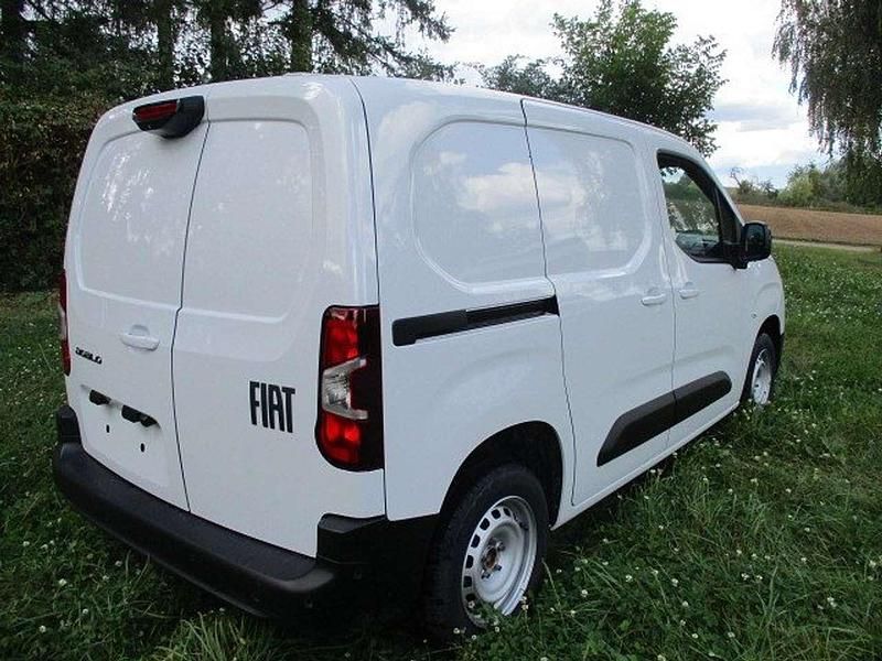 Gebraucht Fiat Doblò 102 PS (75 kW) 2024 Weiss Van / Kleinbus