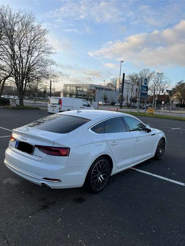 Weiß Gebraucht 2019 Audi A5 Sport Coupé | 27.999 € (Superpreis) - Bild 1/4