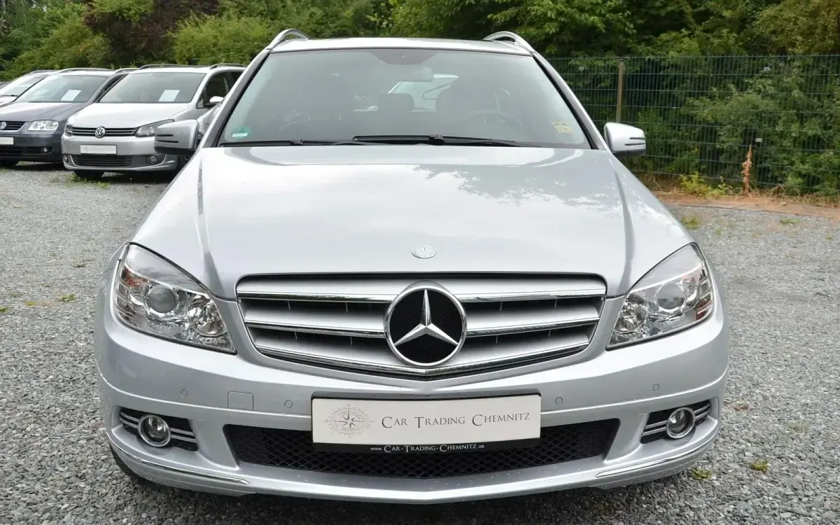 Gebraucht Mercedes C180 156 PS (114 kW) 2010 Silber Kombi