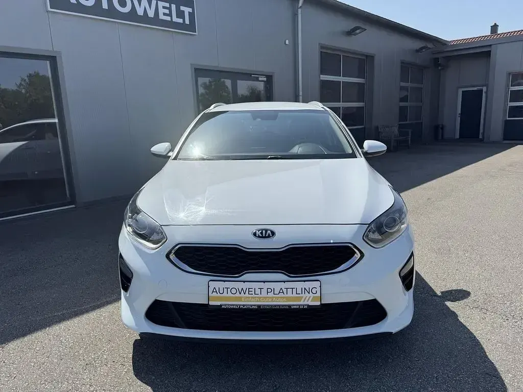 Gebraucht Kia Ceed Sportswagon Vision 140 PS (102 kW) 2019 Weiß Kombi