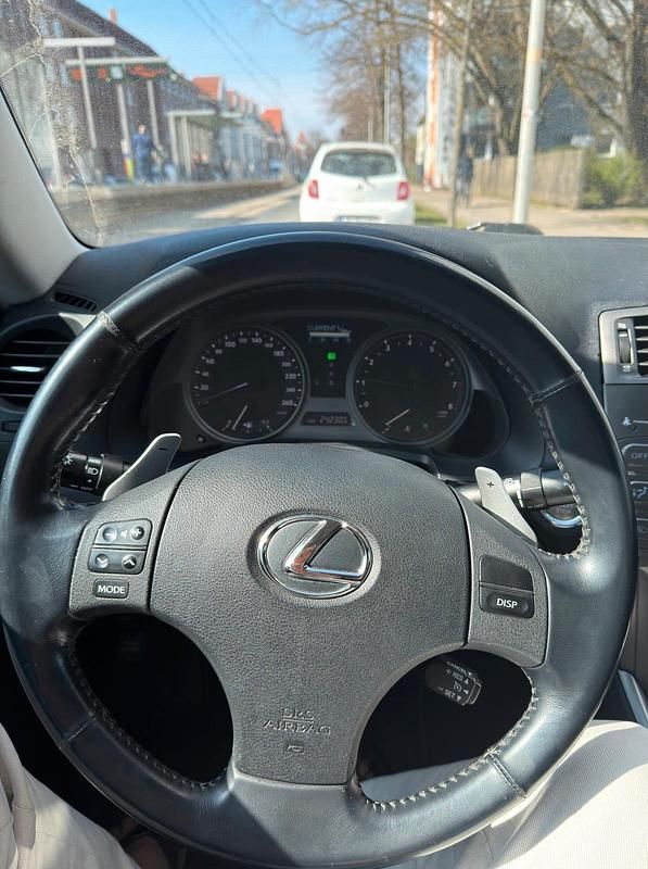 Gebraucht Lexus IS250 208 PS (152 kW) 2007 Grau Limousine