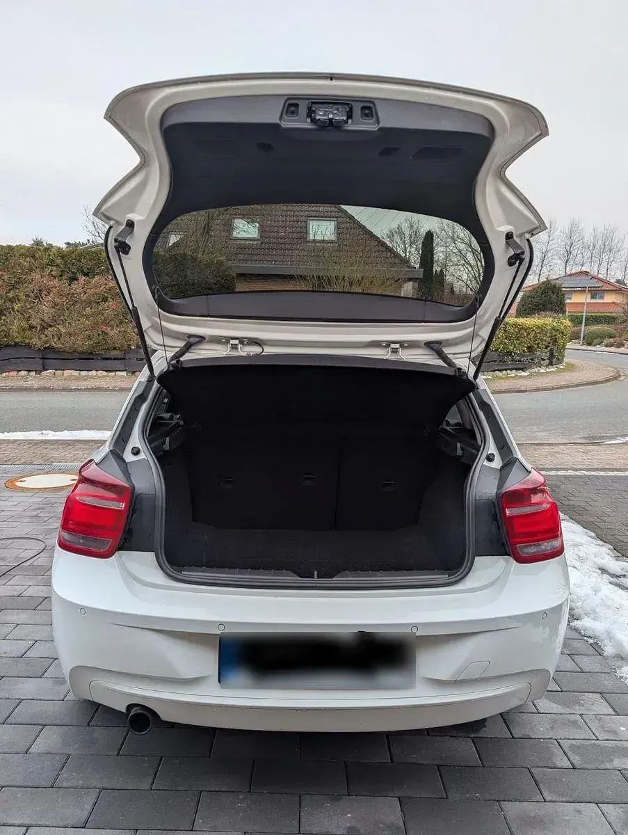 Gebraucht BMW 114 Urban Line 102 PS (75 kW) 2012 Weiß Kleinwagen