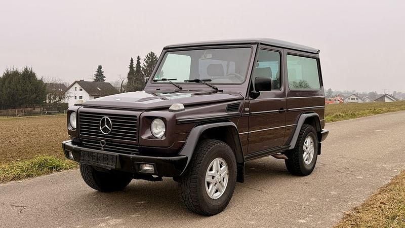 Violett Gebraucht 1991 Mercedes G300 SUV | 58.500 € - Bild 1/4