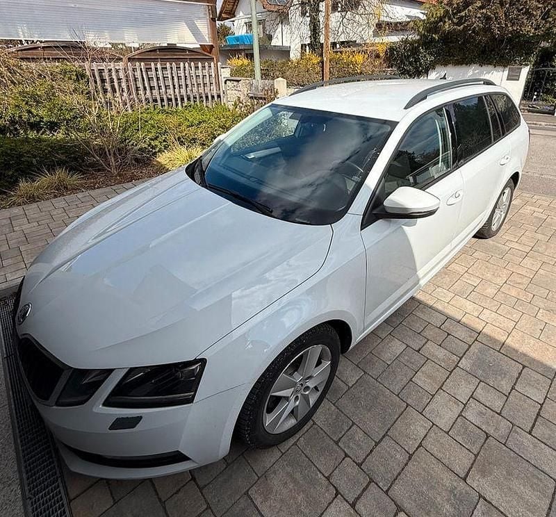 Gebraucht Skoda Octavia Ambition 150 PS (110 kW) 2018 Weiß Kombi