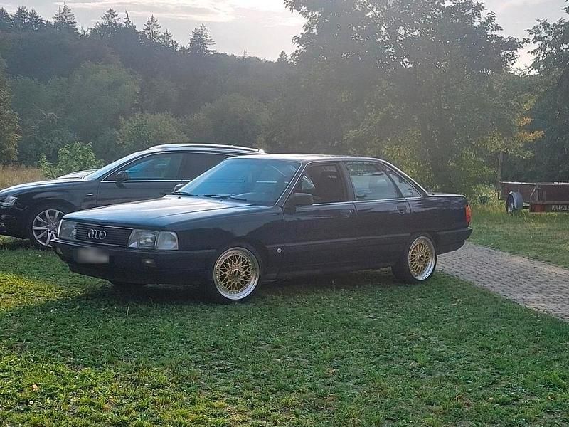 Gebraucht Audi 100 Basis 115 PS (84 kW) 1989 Blau Limousine