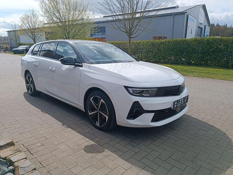 Używany Opel Astra 131 KM (96 kW) 2025 Biały Kombi
