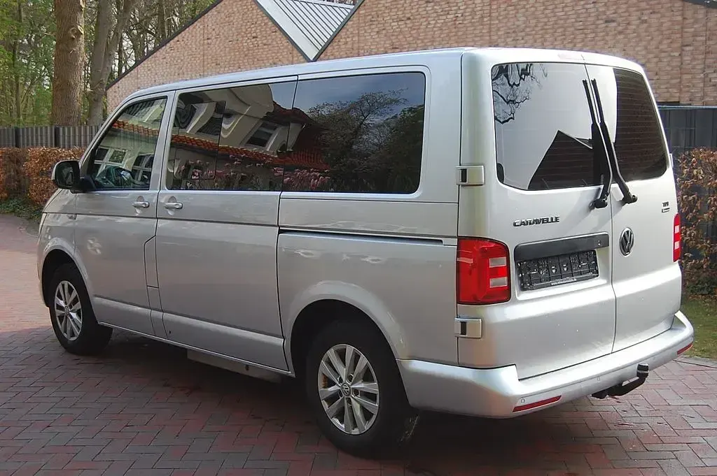 Gebraucht VW T6 Comfortline 150 PS (110 kW) 2016 Silber Van