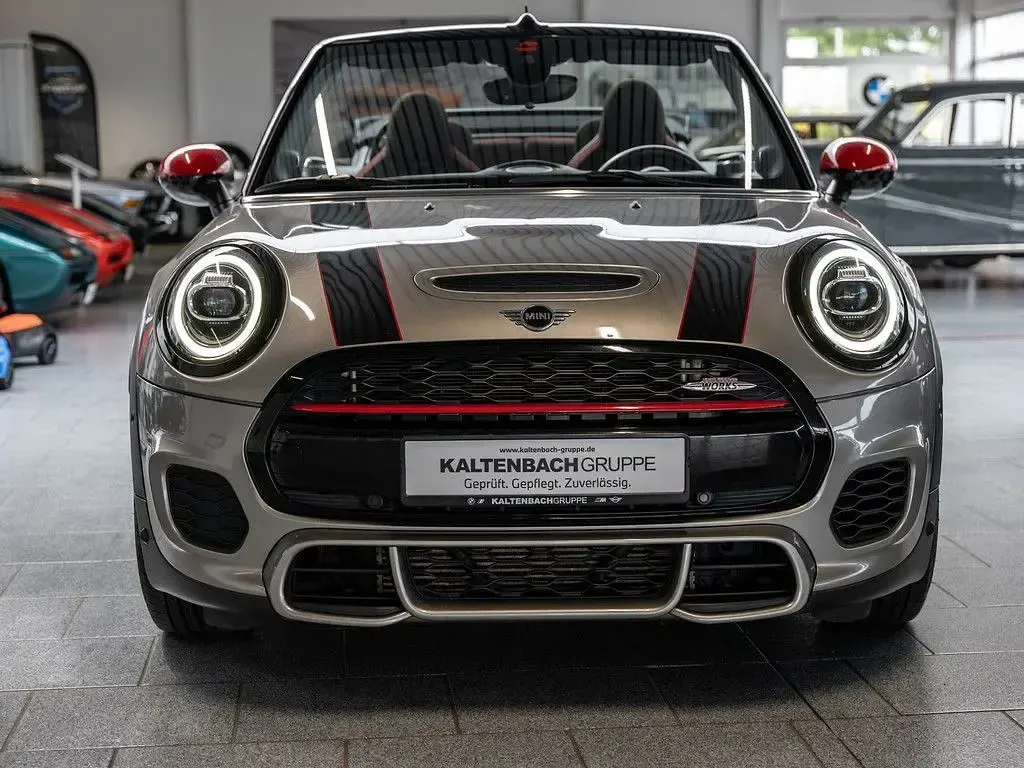 Gebraucht Mini John Cooper Works Cabriolet Chili 231 PS (169 kW) 2018 Silber Cabrio