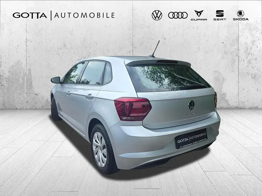 Gebraucht VW Polo Comfortline 80 PS (58 kW) 2021 Silber Kleinwagen