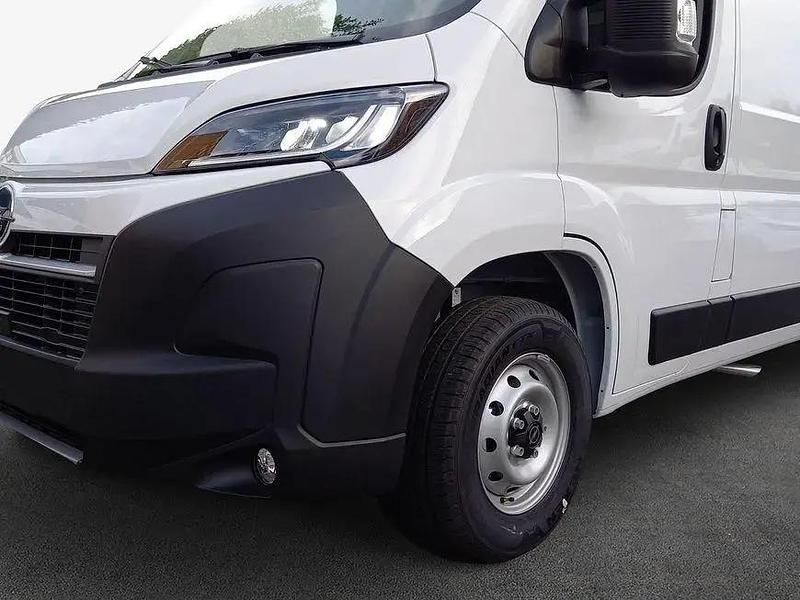 Neu Opel Movano 140 PS (102 kW) 2025 Weiß Van