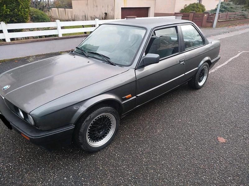 Gebraucht 1989 BMW 320 Coupé | 8.490 € - Bild 1/4
