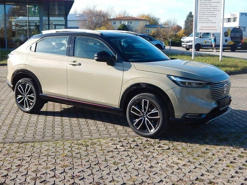 Gebraucht Honda HR-V Advance 131 PS (96 kW) 2022 Sand khaki p. SUV