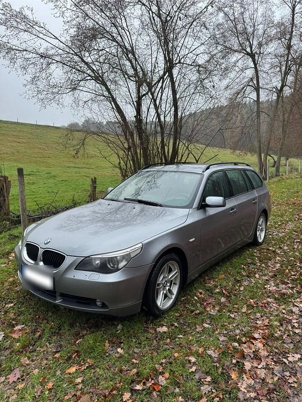 Gebraucht BMW 525 177 PS (130 kW) 2004 Silber Kombi