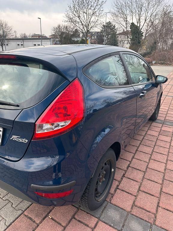 Gebraucht Ford Fiesta Trend 60 PS (44 kW) 2009 Blau Kleinwagen