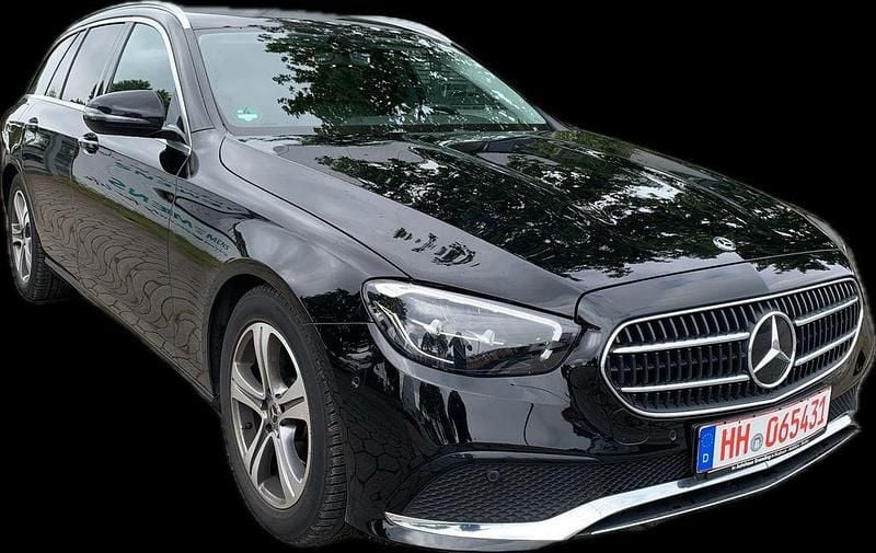 Schwarz Gebraucht 2020 Mercedes E220 Avantgarde Limousine | 18.690 € (Superpreis) - Bild 1/4