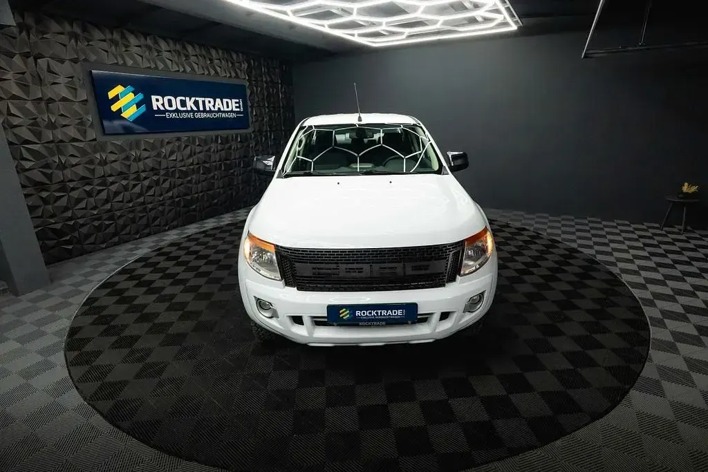 Gebraucht Ford Ranger XLT 150 PS (110 kW) 2013 Frostweiß Pickup