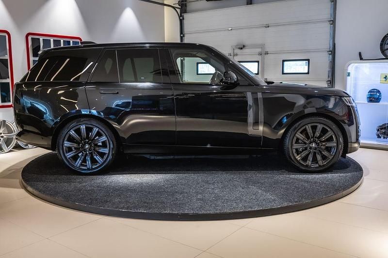 Gebraucht Land Rover Range Rover Autobiography 441 PS (324 kW) 2023 Schwarz SUV