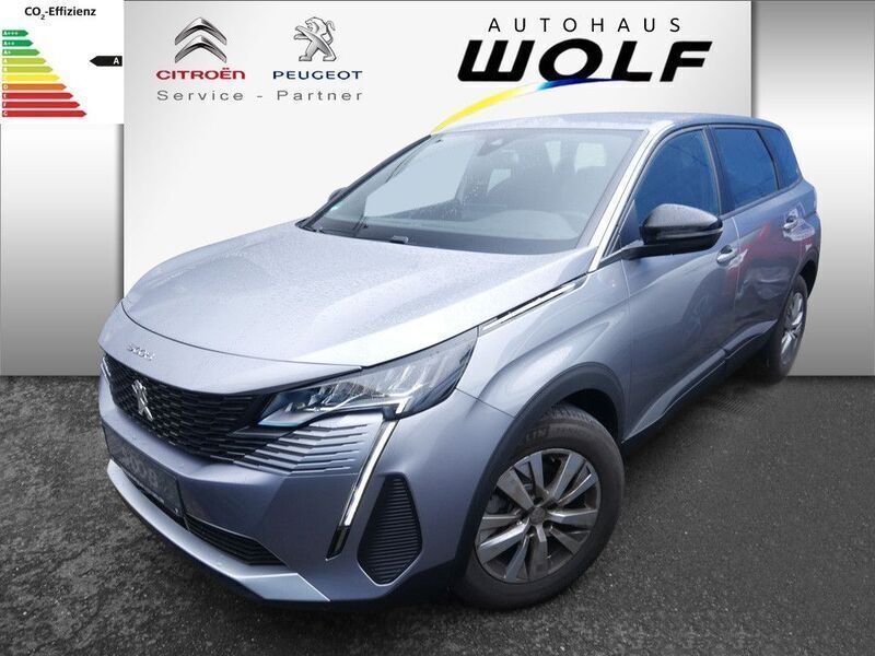 Grau Gebraucht 2023 Peugeot 5008 Active Van / Kleinbus | 32.900 € (Etwas zu teuer) - Bild 1/4
