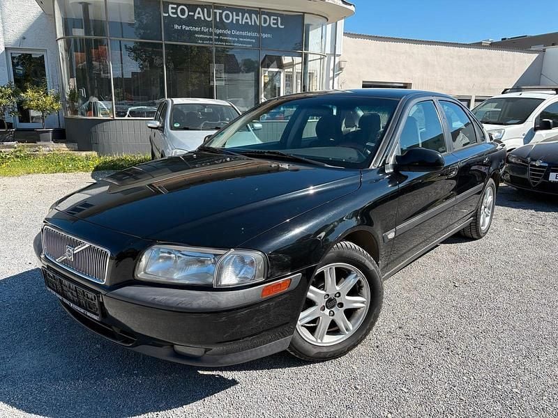 Second-hand Volvo S80 140 CP (102 kW) 2000 Negru Berlinǎ