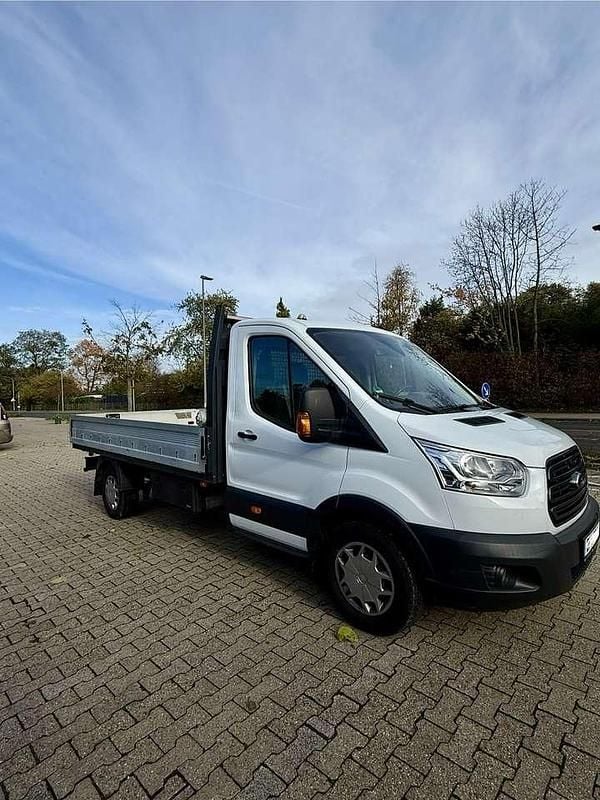 Gebraucht Ford Transit Trend 170 PS (125 kW) 2018 Weiß Van / Kleinbus