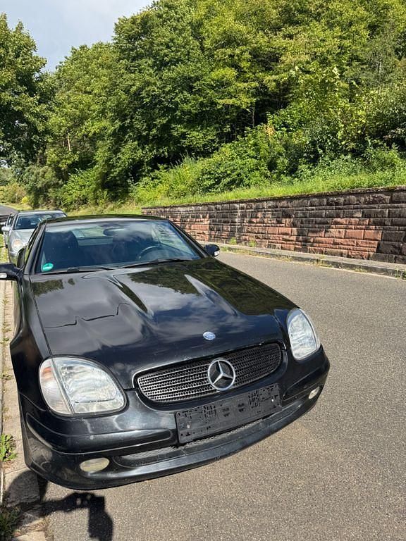 Schwarz Gebraucht 2000 Mercedes SLK230 Cabrio | 2.999 € (Fairer Preis) - Bild 1/4