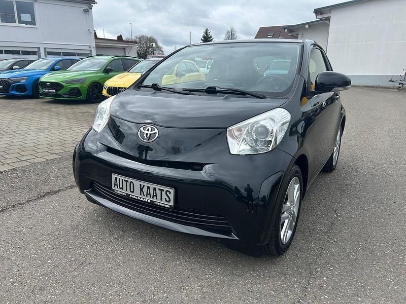 Gebraucht Toyota iQ Basis 98 PS (72 kW) 2013 Schwarz Kleinwagen