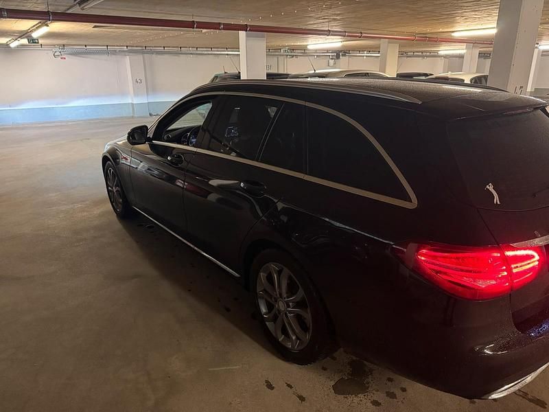 Gebraucht Mercedes C250 204 PS (150 kW) 2016 Schwarz Kombi
