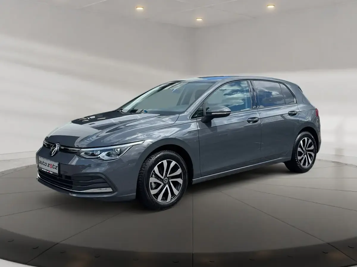 Gebraucht VW Golf VIII Active 110 PS (80 kW) 2023 Limousine