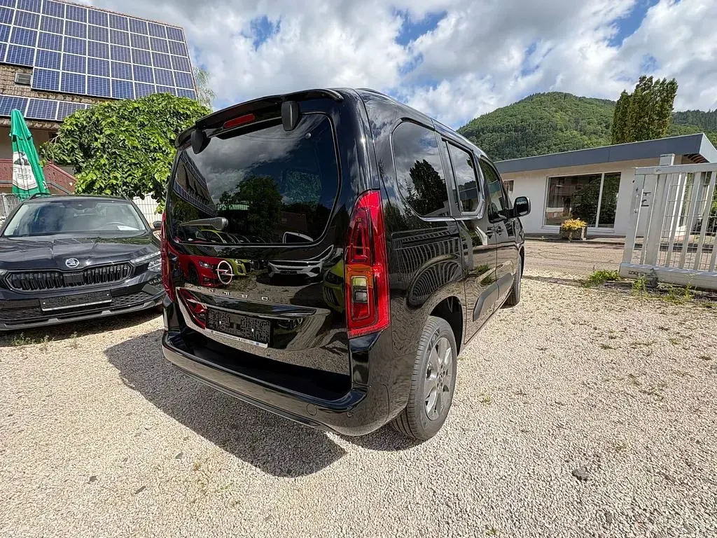 Neu Opel Combo Life 110 PS (80 kW) 2026 Schwarz Van / Kleinbus