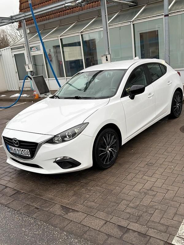 Gebraucht Mazda 3 101 PS (74 kW) 2014 Weiß Limousine