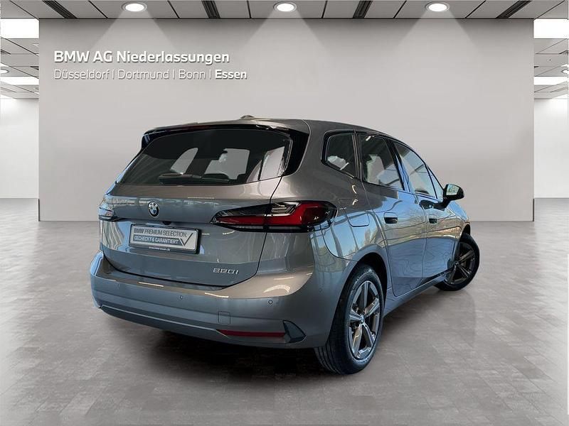 Gebraucht BMW 220 Active Tourer Efficient Dynamics 156 PS (114 kW) 2025 Grau Van / Kleinbus