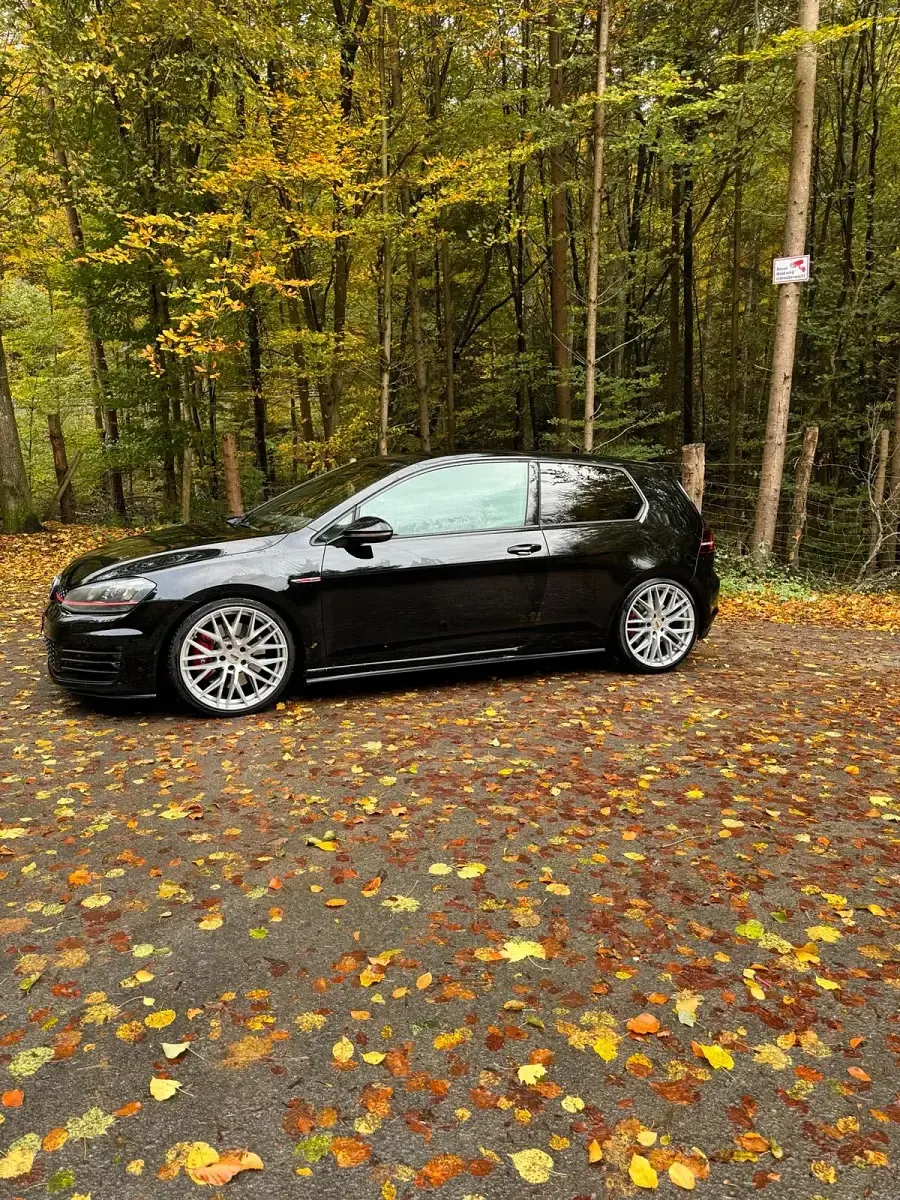 Gebraucht VW Golf VII GTI 230 PS (169 kW) 2015 Schwarz Kleinwagen