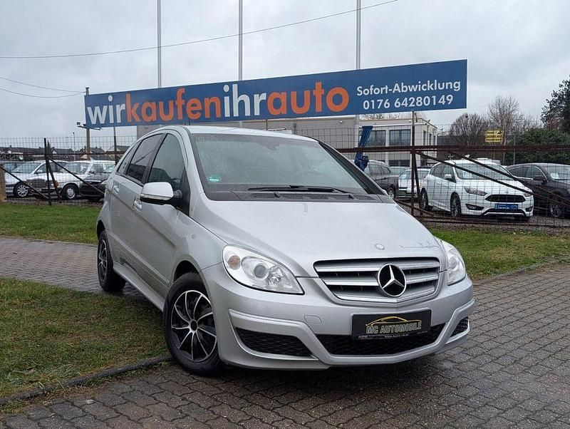 Gebraucht Mercedes B160 95 PS (69 kW) 2010 Silber Van / Kleinbus