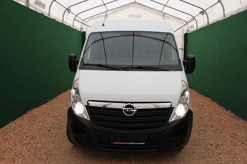 Gebraucht Opel Movano 131 PS (96 kW) 2019 Weiß Van