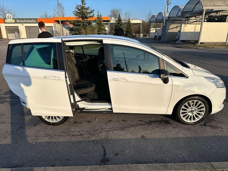Gebraucht Ford B-MAX 125 PS (91 kW) 2013 Weiß Van / Kleinbus