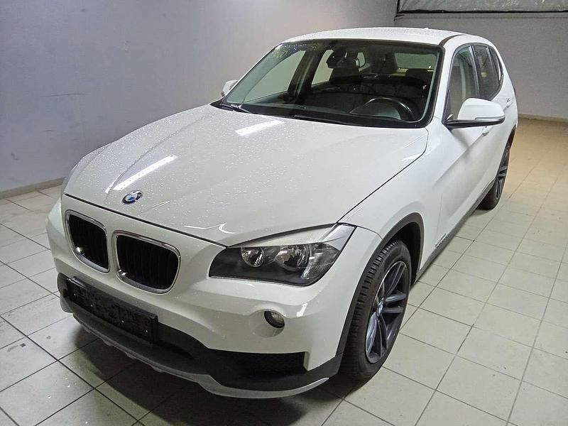 Alpinweiss iii Gebraucht 2015 BMW X1 SUV | 6.900 € (Fairer Preis) - Bild 1/4