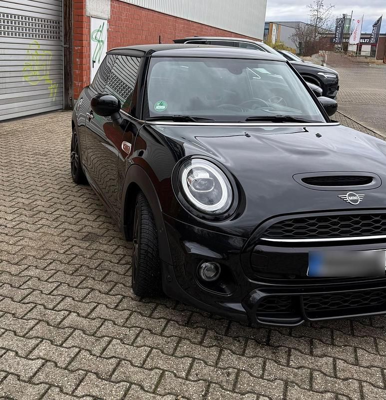 Gebraucht Mini John Cooper Works 192 PS (141 kW) 2020 Schwarz Kleinwagen