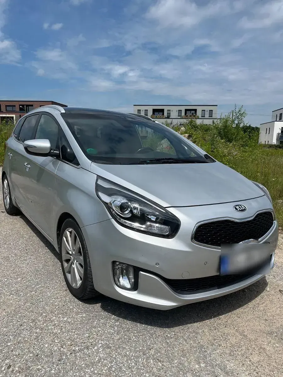 Gebraucht Kia Carens Spirit 136 PS (100 kW) 2013 Grau Van / Kleinbus
