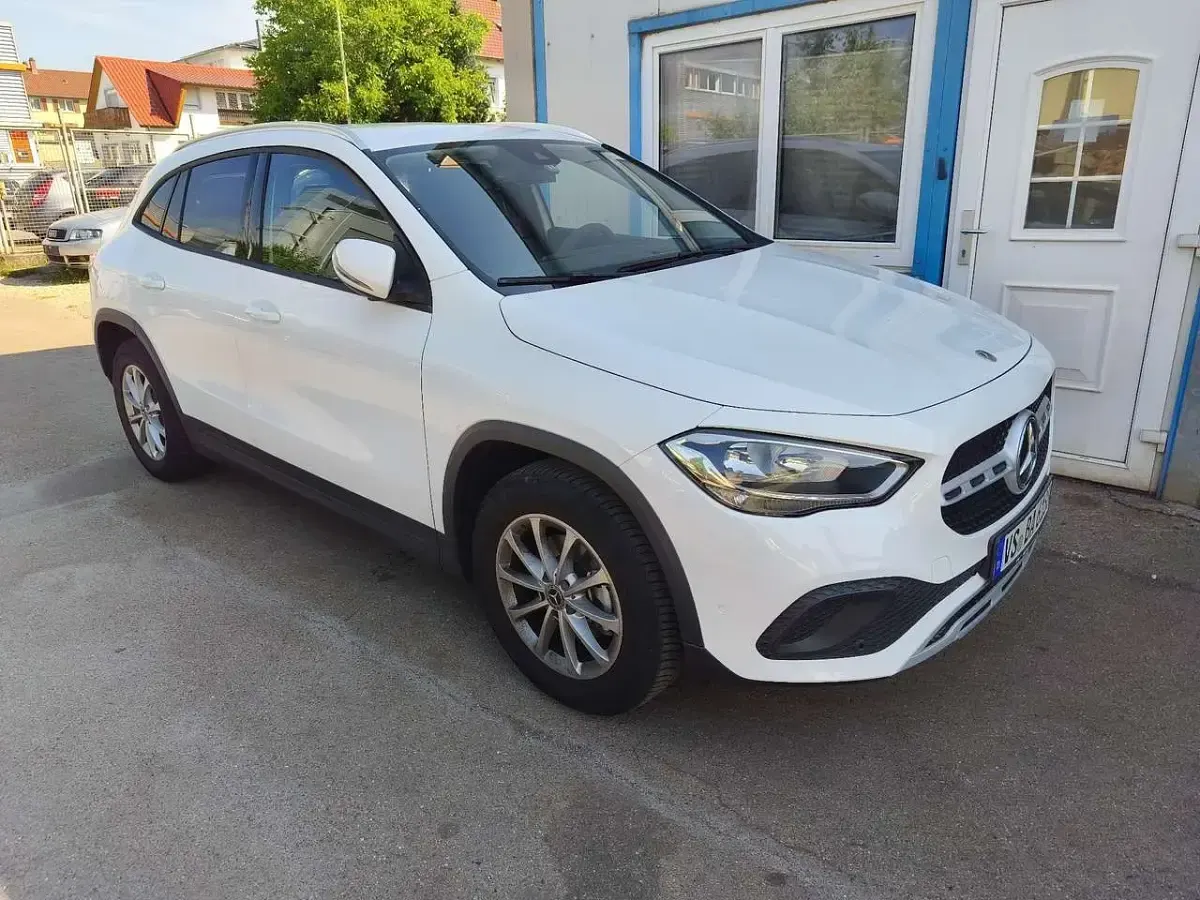 Gebraucht Mercedes GLA180 Style 136 PS (100 kW) 2020 SUV
