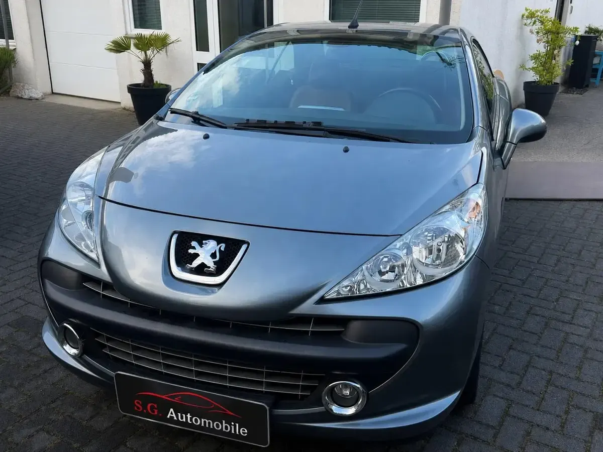 Gebraucht Peugeot 207 CC 120 PS (88 kW) 2007 Grau Cabrio