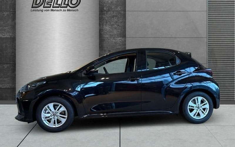 Gebraucht Mazda 2 Center-Line 116 PS (85 kW) 2025 Schwarz Limousine