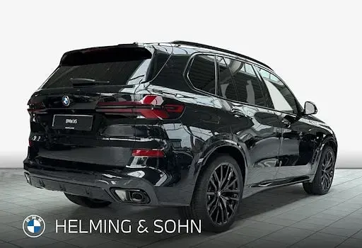Neu BMW X5 M Sport 352 PS (258 kW) 2026 Schwarz SUV