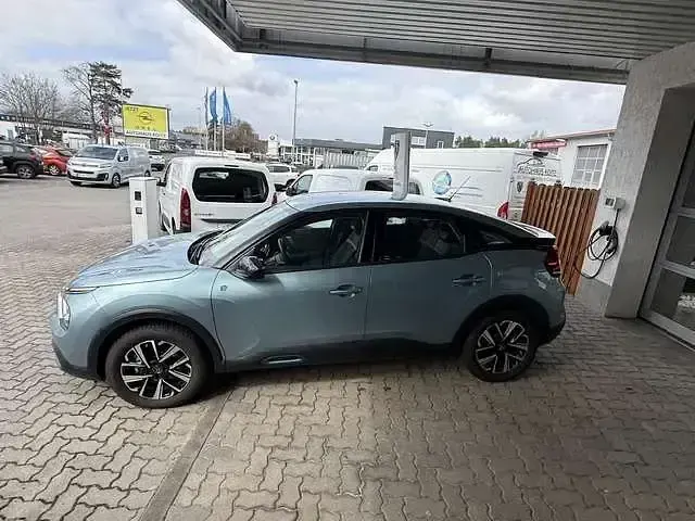 Gebraucht Citroën e-C4 Feel 100 kW (136 PS) 2021 Lackierung olbia blau/typ auss Limousine